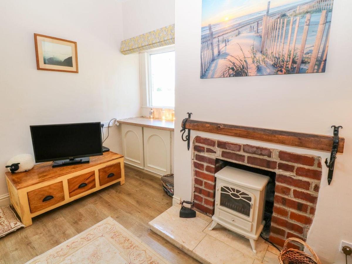 Charming 2 Bed House Near Rhoscolyn Discounts For Villa Holyhead Exterior foto